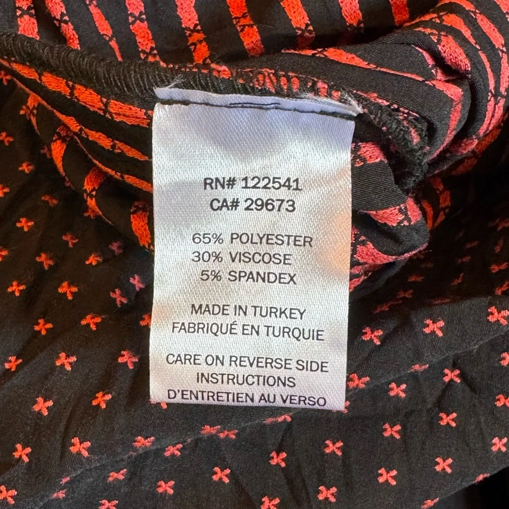 Kozan Made in Turkey Textured Cropped Pants Black & Red size Large - Picture 8 of 9